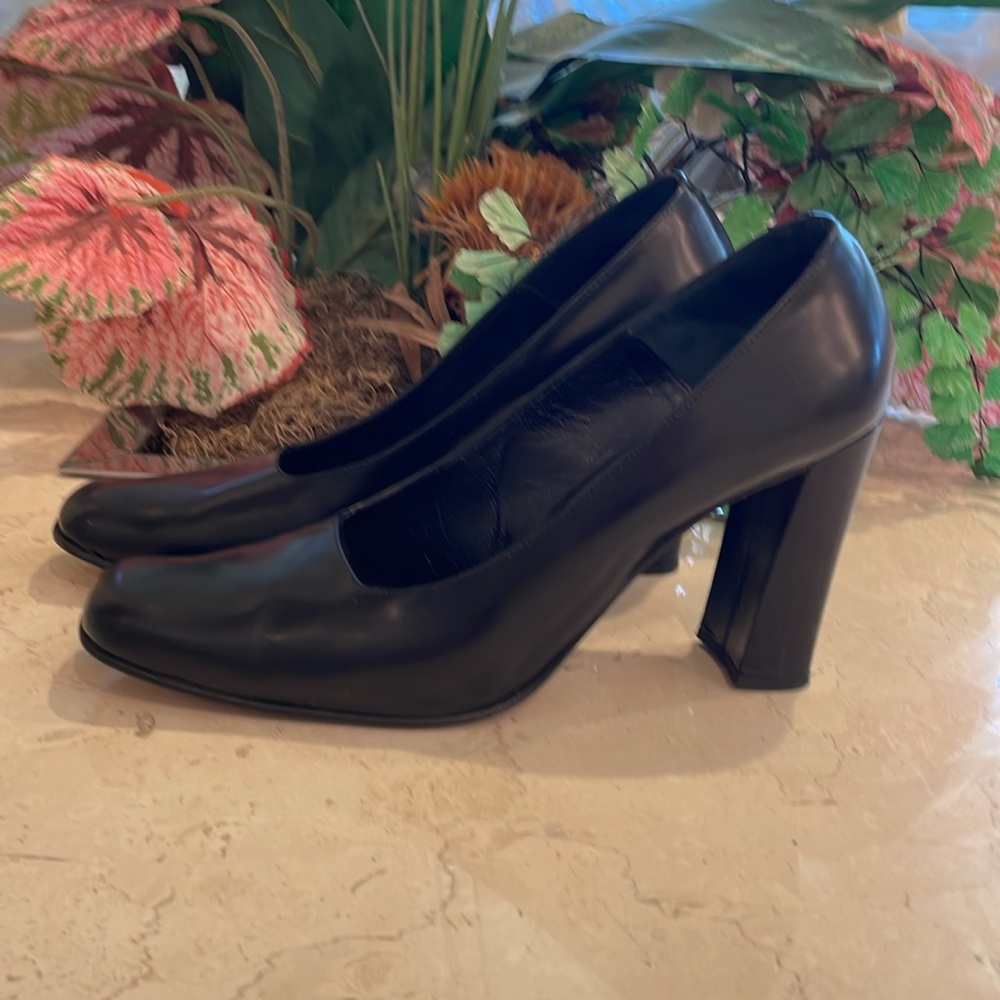 First High Black Heals - image 1